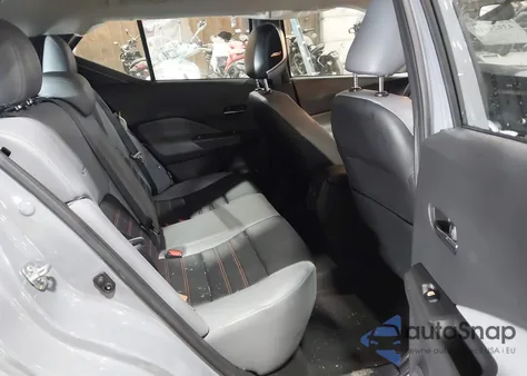 2024 Nissan Kicks Sr Xtronic Cvt z USA, uszkodzony, nr VIN 3N1CP5DV7RL560175